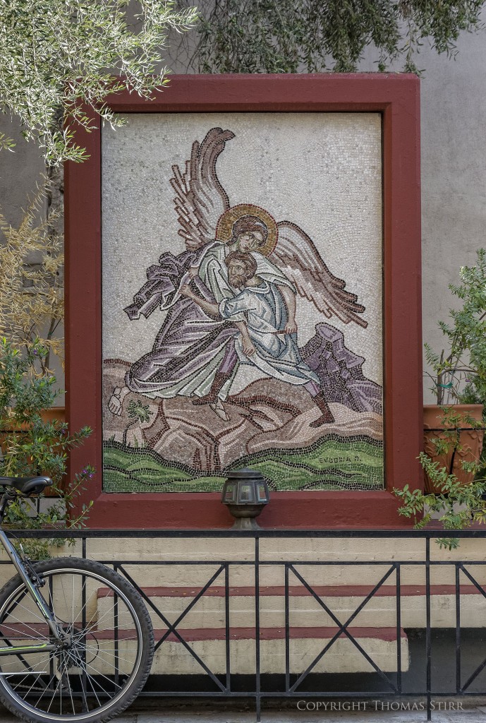 NIKON 1 V2 + 30.0-110.0 mm f/3.8-5.6 @ ISO 400, 1/400, f/5.6