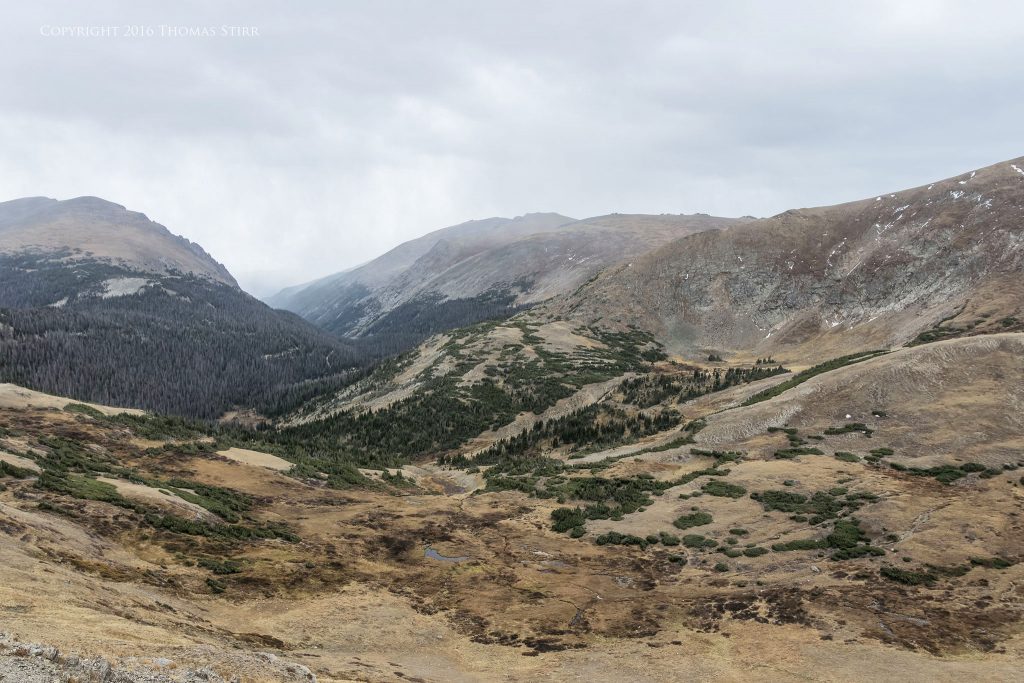 Nikon 1 J5 + 1 Nikon 10-100mm f/4-5.6 @ 10mm, efov 27mm, f/8, 1/50 sec, ISO-160. Rocky Mountain National Park, Colorado.