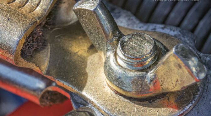 Using Extension Tubes to Photograph Auto Details
